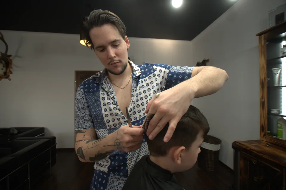 Pillanat a Geronimo’s Barber Shopból